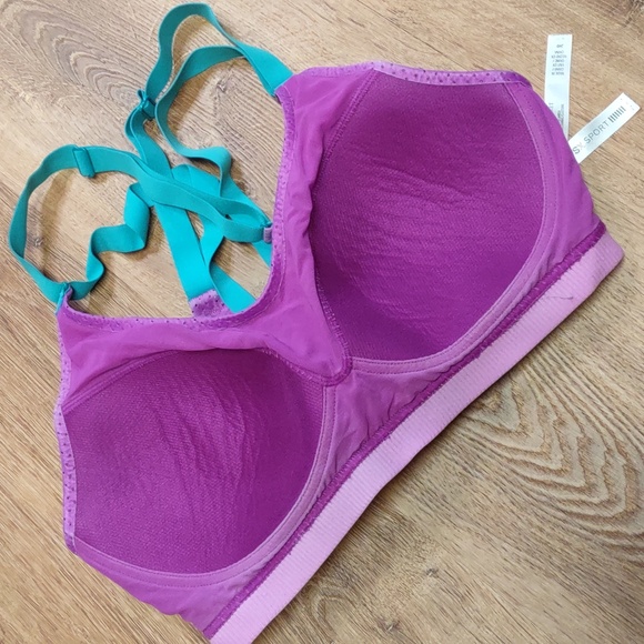 Two Victoria Secrets Sports Bras - Picture 3 of 6